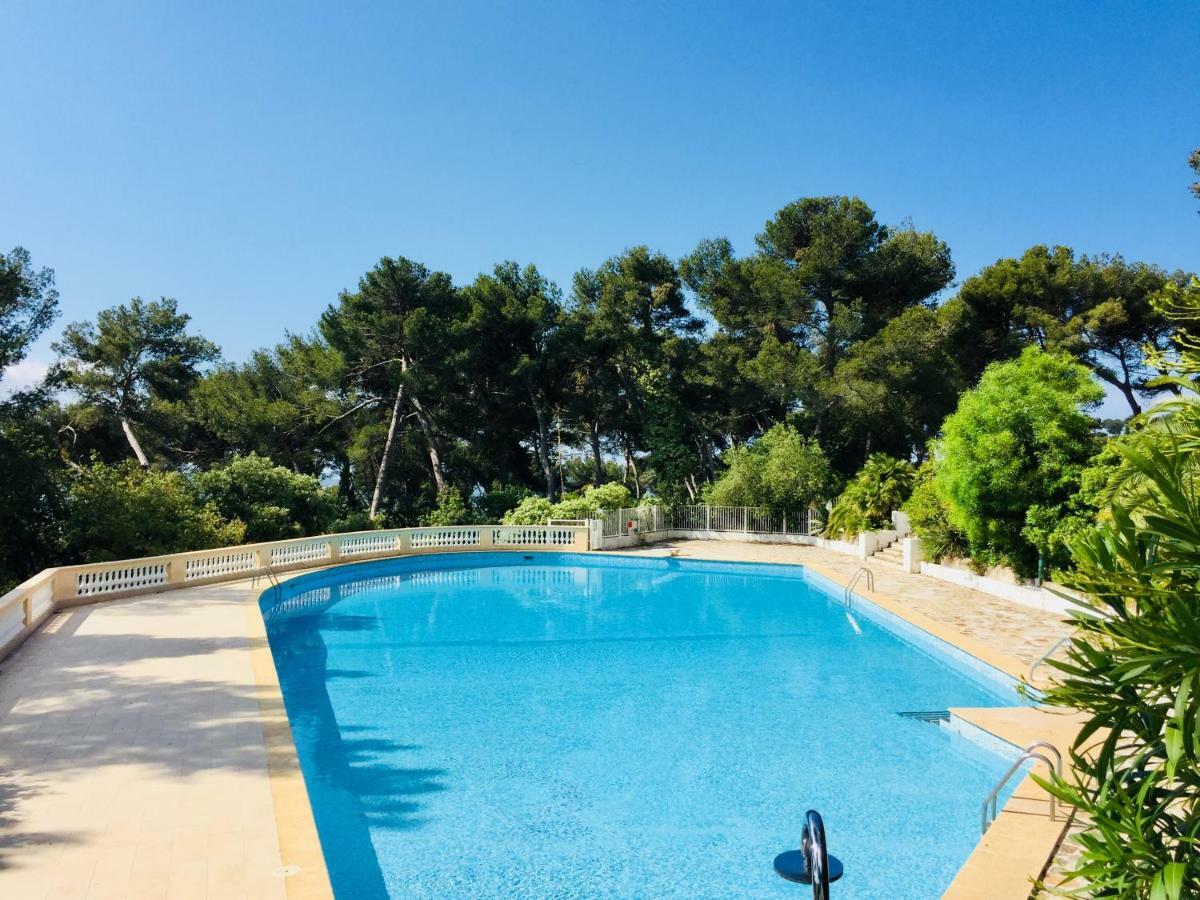 Studio 4 Personnes Avec Piscine, Tennis Lejlighed Hyères Eksteriør billede